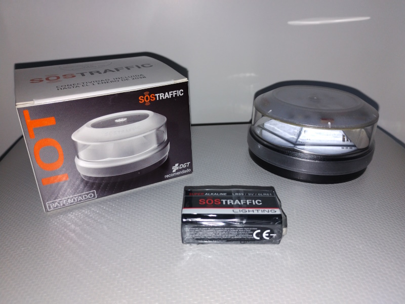 Baliza SosTraffic V16 IOT - Contenido de la caja
