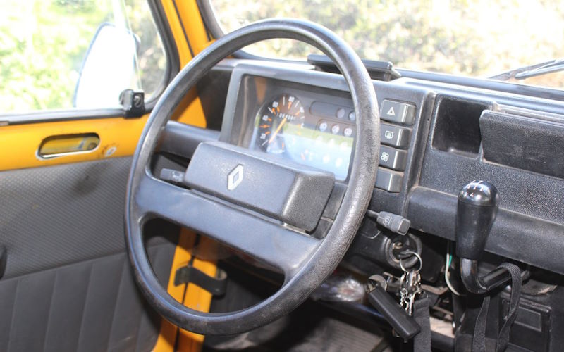 Recopilación de fotos del utilitario clásico Renault 4