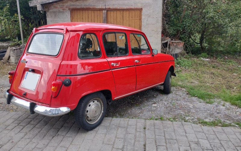 Recopilación de fotos del utilitario clásico Renault 4