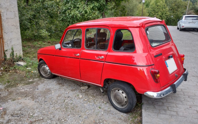 Recopilación de fotos del utilitario clásico Renault 4