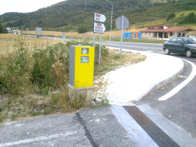 Falso radar real situado en Olabe (Navarra)