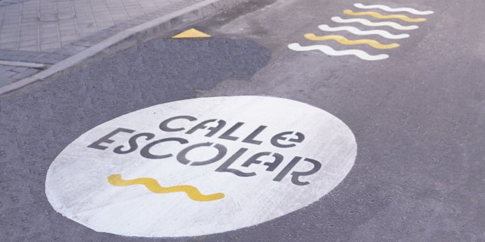 Madrid: Nueva señal horizontal para calles escolares
