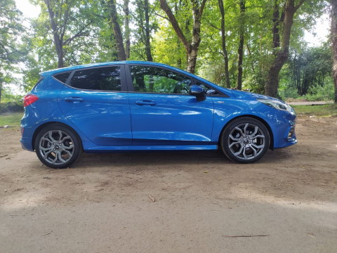 Ford Fiesta ST-Line color Azul Oasis 2021